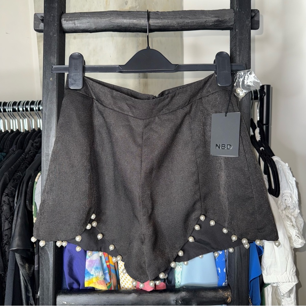 NBD Black Scalloped Pearl Trim High Waist Mini Shorts - Picture 3 of 14